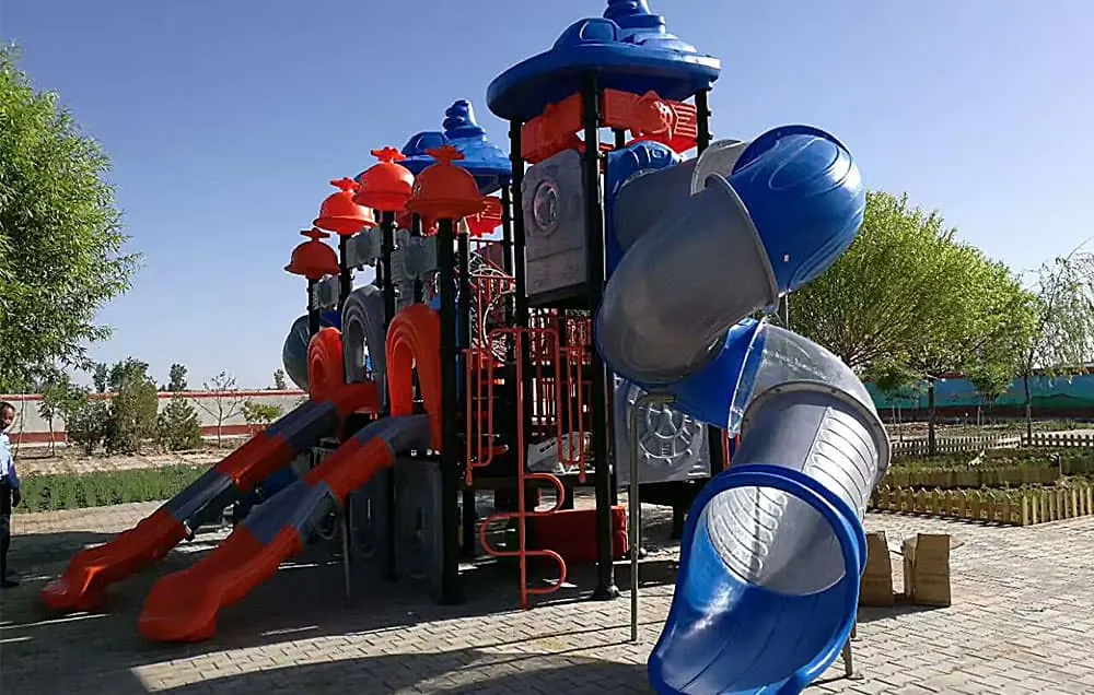 School Playground Outdoor Slide Saiyan Series