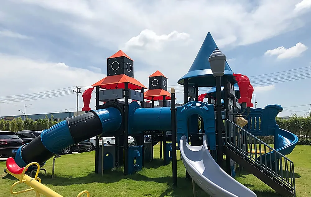 Shopping mall surrounding facilities