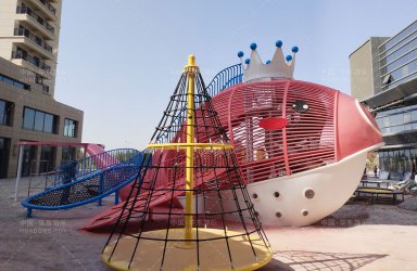 Xinjiang Kashgar Beihu Longwan Haijingyu Amusement 