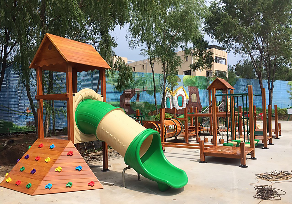 Outdoor Wooden Slide Case