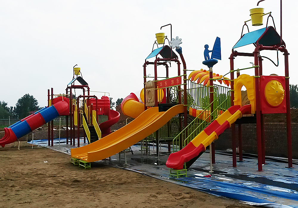 Water Park Outdoor Slide Case